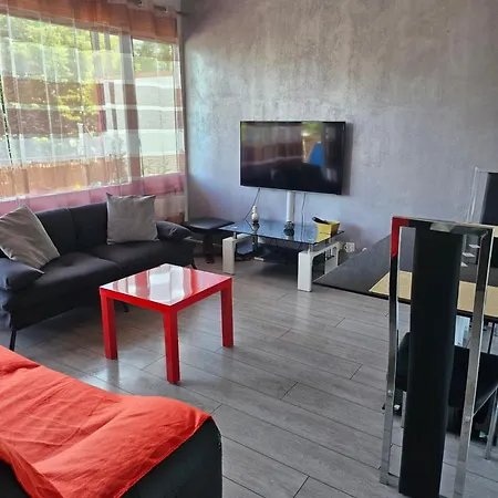 F2 Avec Grand Balcon Quartier Gare! Apartamento *