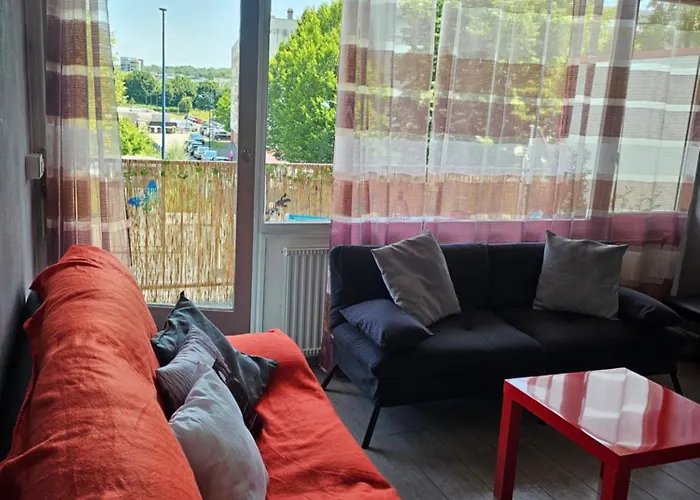 Апартаменты F2 Avec Grand Balcon Quartier Gare! *